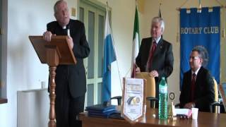 preview picture of video 'Mons.Pietro Sambi al Rotary club Valle del Savio -11.6.2011.Premio A.Veggiani'