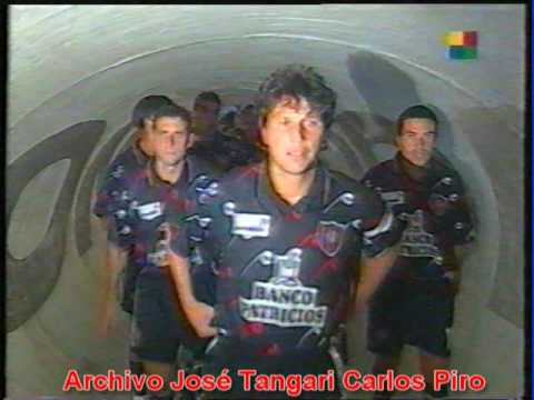 "Recibimiento Chacarita 2 - Talleres 1 - B Nacional 1997/1998" Barra: La Famosa Banda de San Martin • Club: Chacarita Juniors