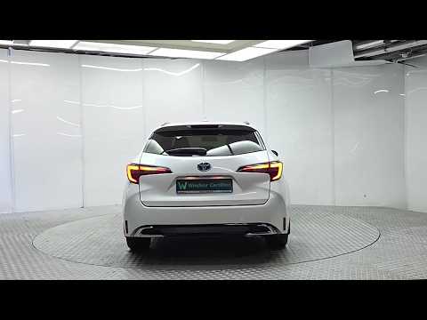 Toyota Corolla 1.8 Hybrid Luna - Image 2