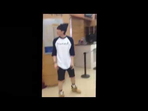 [fancam- full ] EunHyuk came and leave KyuHyun's Musical 140704