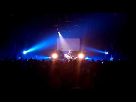 MF DOOM LIVE - BATACLAN 2014 - intro by Kwake