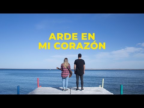 TWICE MÚSICA - Arde en mi corazón (Lyric Video)