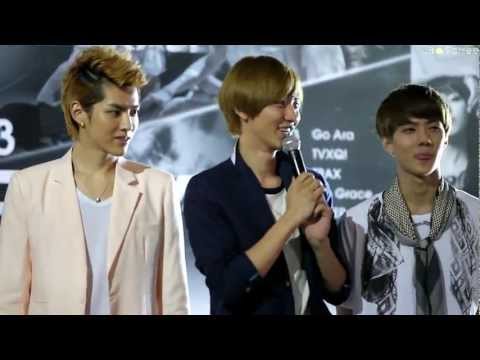 [FANCAM] 120810 SM Art Exhibition - Chanyeol Talk