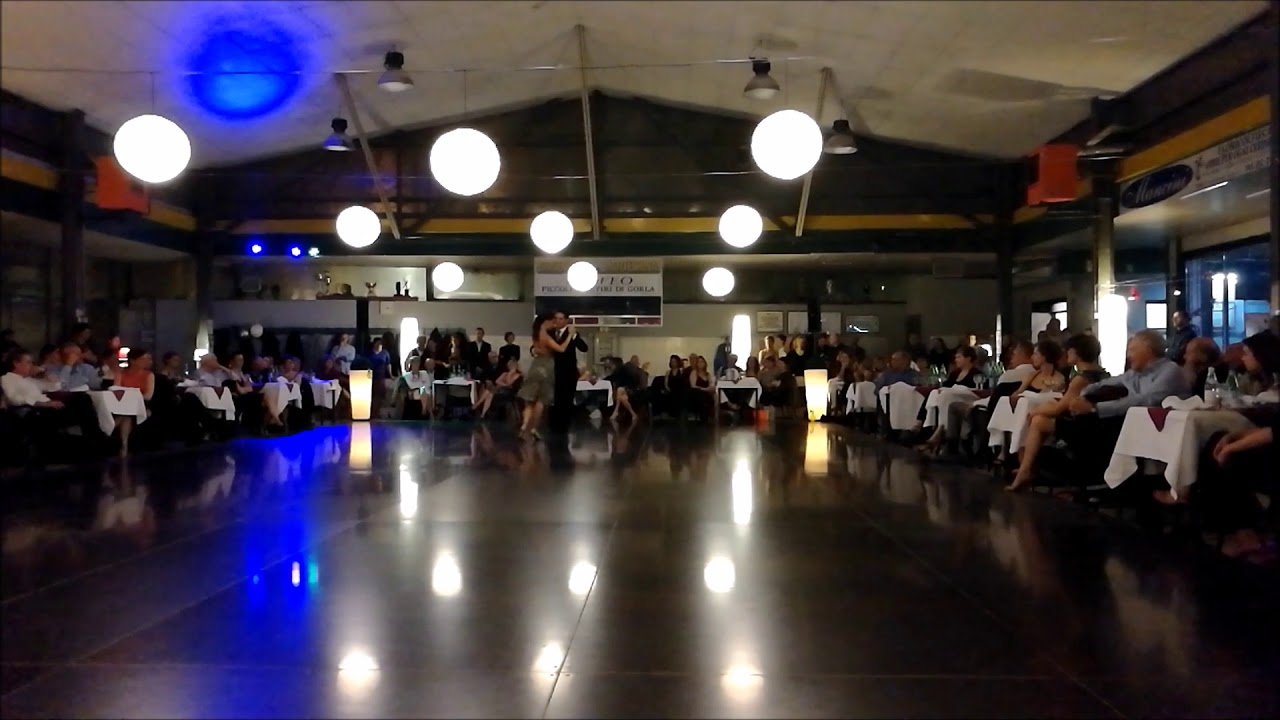 Edwin Espinosa y Alexa Yepes a Cafè Dominguez_4