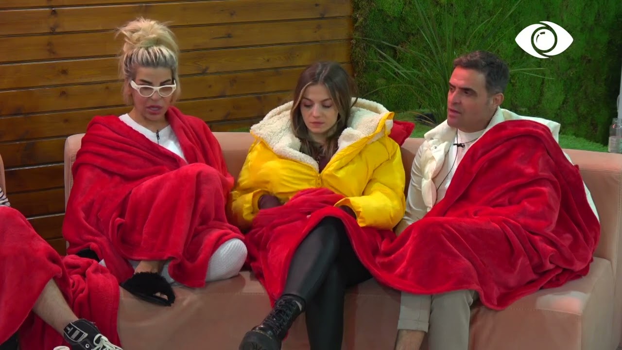 Armaldo dhe Valbona këndojnë këngë polifornike