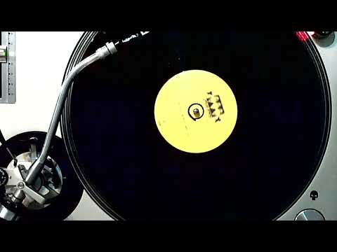 Stefy De Cicco Vs Scotland Yard - Adora (Bagpipe Mix)