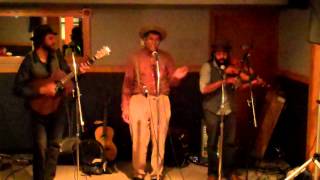 Dom Flemons Trio - Polly Put the Kettle On