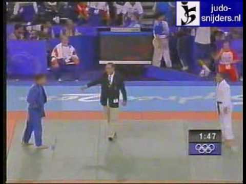Judo 2000 Sydney: Huseyin Ozkan (TUR) - Patrick van Kalken (NED) [-66kg].