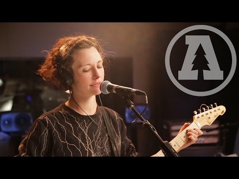 Esmé Patterson - A Dream - Audiotree Live