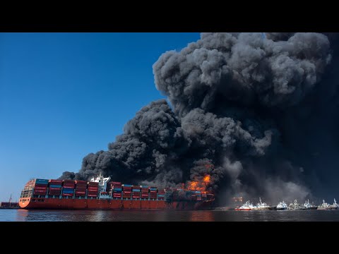 3 minutes ago! US F-35 fighter jets sink North Korean ship smuggling missiles to Russia.