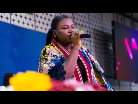 ANGELS CAME DOWN AS SUNMISOLA AGBEBI WORSHIP WITH HER MELODIOUS VOICE 
