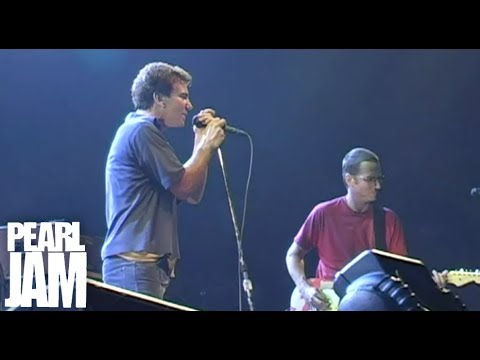 Cropduster — Live at Madison Square Garden — Pearl Jam