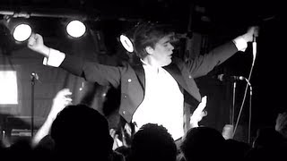 The Hives - "My Time is Coming" & "No Pun Intended" live in New York