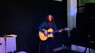 Maeve O'Boyle, LIVE Peoples and Schmidt October 2010 (Gogobot)
