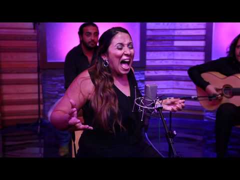 MONTSE CORTES - Los pies equivocados