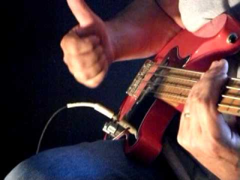 Slap Bass lesson 1.AVI