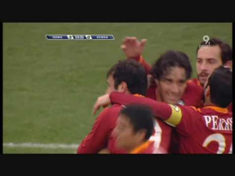 Gol di Luca Toni alla Roma