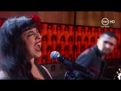 Mon Laferte   Si Tu me Quisieras ft Juanes Grammy Latino 2016
