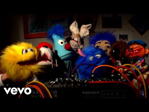 Michael Seyer - A Fool In Love (Official Music Video)