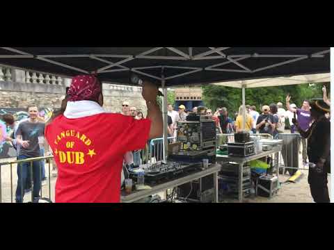 Iration Steppas - Tez Fa Siyon Unapologetically (2/5) Live Aiguilleurs Festival 20230701 190148 HD