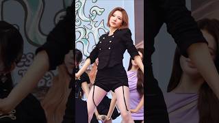 Download lagu 260812 하츠투하츠 지우 ICONIC HEART 직캠 mp3