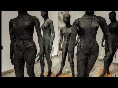 Abakanowicz? Abakanowicz!