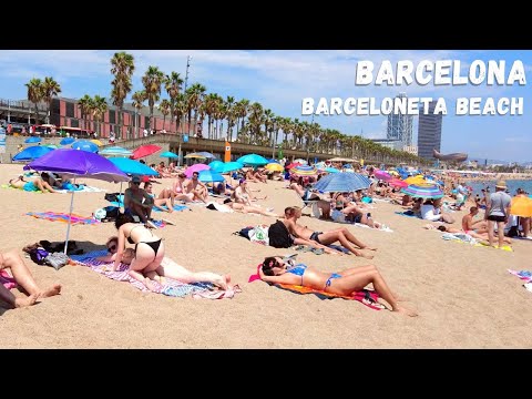 🇪🇸 Hot Day in Barcelona Beach - Spain ☀️🏖️ Amazing Barceloneta Beach Walk - 4K