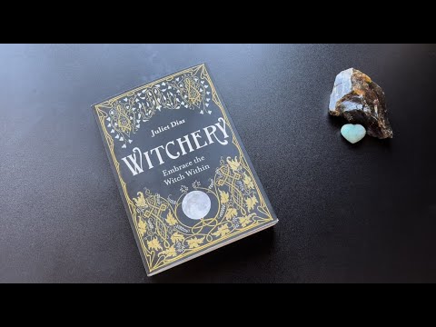 Witchery by Juliet Diaz | Flip Through Book Review | Witchcraft BookTube | #witchcraftbooktube