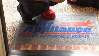 preview picture of video 'Appliance Repair Milwaukee WI | Refrigerator Repair Milwaukee WI (414) 944-0770'