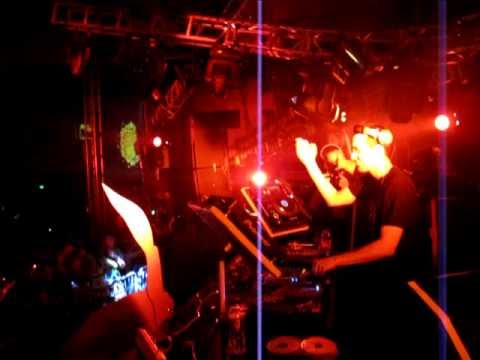 Matt Cerf playing at 420 Festival