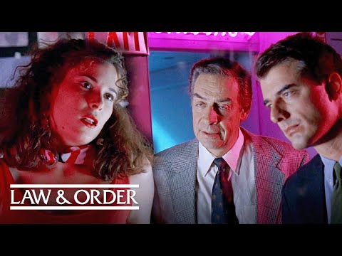 "That Makes Me Guilty of Bad Taste, Not Murder!" | S05 E03 | Law & Order