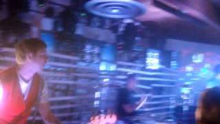 Eleventyseven - How It Feels