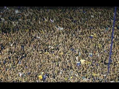 "Al gallinero ya se lo prendimos fuegoâ™ª" Barra: La 12 • Club: Boca Juniors