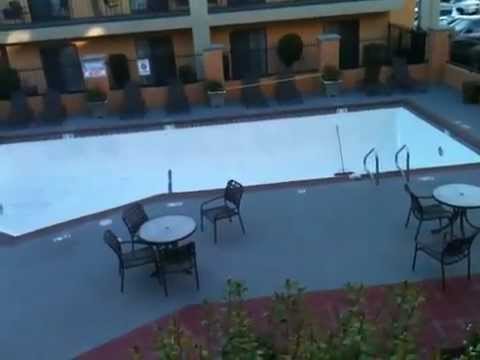 Quality Inn Pool