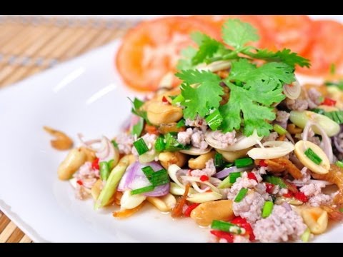 [Thai Food] Spicy Lemongrass Salad (Yum Ta Krai)