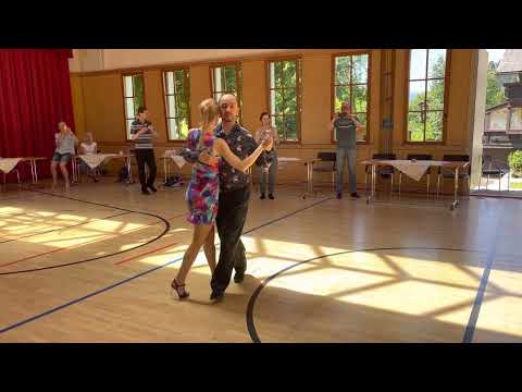 Tango Vals Ochos with special steps for leaders