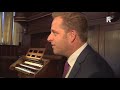 Organist speelt You'll Never Walk Alone voor Hugo de Jonge