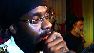 Tarrus Riley - Lion Paw