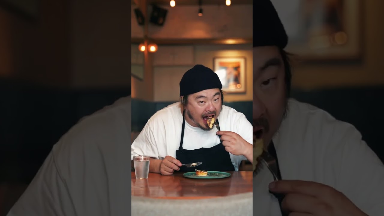 ふわとろに焼き上げたトリュフ香るフレンチトースト。アンチョビを効かせたソースとメープルシロップのあまじょっぱい味わいが病みつきになるsioのスペシャリテ。