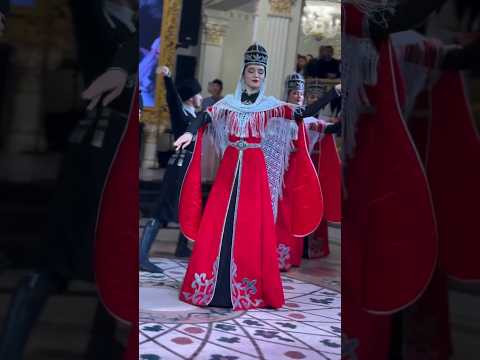 DANCE AT THE WEDDING IN THE CAUCASIAN NATIONAL COSTUME #dance #caucasian #lezginka #dancevideo #shor