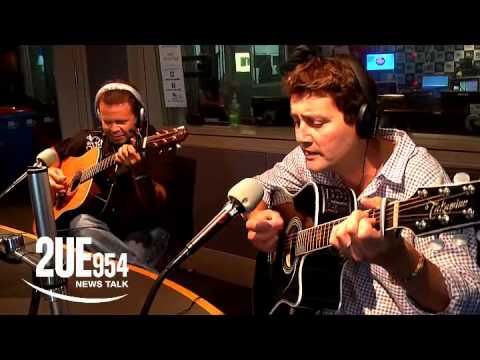 2UE Video: Troy Cassar-Daley & Adam Harvey perform a Johnny Cash classic for Dicko & Sarah