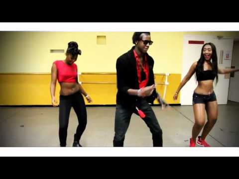 SUNAYO SHAKALEWA RED STYLE