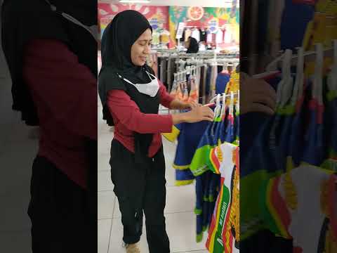 JADI BINGUNG!! Belanja Baju Buat Kakak