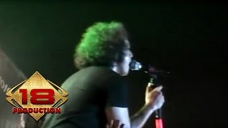Download lagu Nidji - Bila Aku Jatuh Cinta  (Live Konser Batam 1 April 2008) mp3