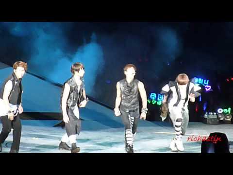 [FANCAM] SMTOWN SG 2012 SHINEE LOVE LIKE OXYGEN