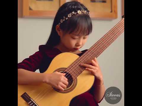 SHE IS JUST 8 YEARS OLD 🤯🤯 | GUITAR PRODIGY | Xinyan | Paganini 24 | Siccas Guitars | #shorts