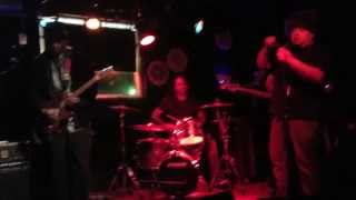 [HD] Ken Valdez *Featuring* Jellybean Johnson on Guitar at Shaw's (5/03/13)