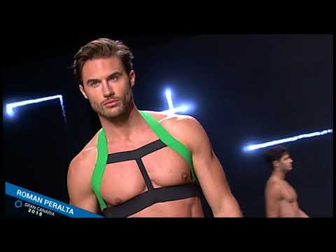 ROMAN PERALTA EN LA SEMANA DE LA MODA BAÑO DE GRAN CANARIA