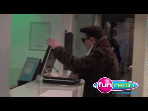 L'AB2C En Mode Dealer De Coke Au Sheraton, Bruxelles. (Libre Antenne de Vinz sur Fun Radio)