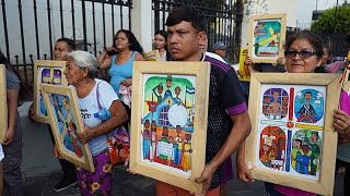 Juicios masivos en El Salvador: las familias temen que "paguen justos por pecadores"